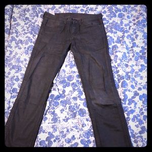 Men’s black Levi jeans